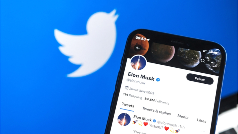 Elon Musk compra Twitter